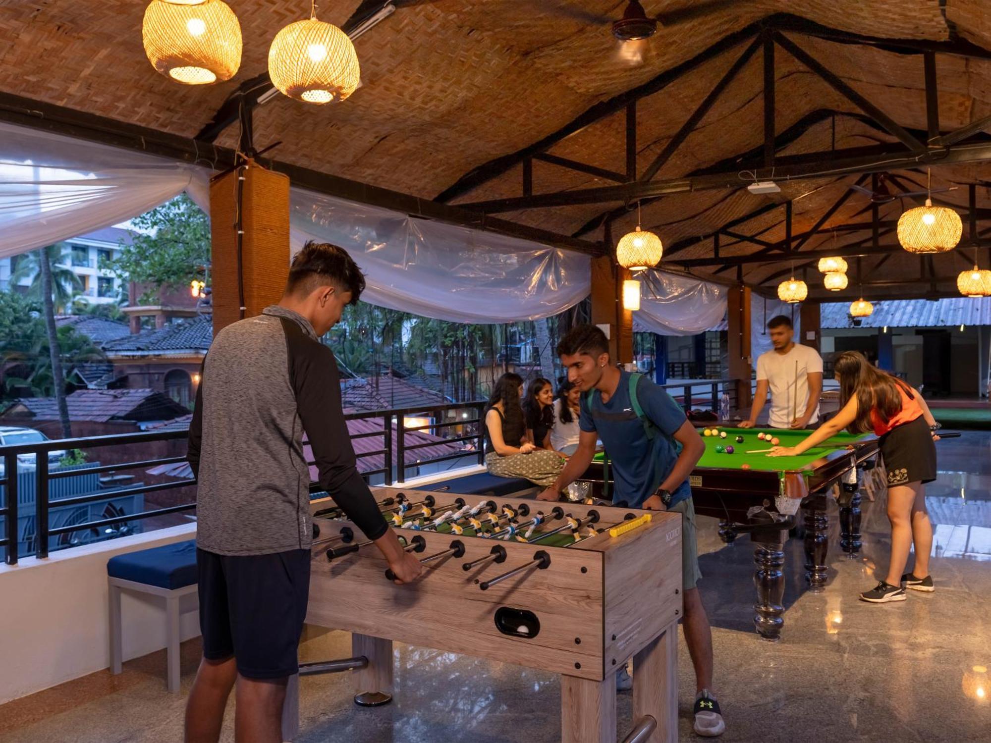 Madpackers Goa Anjuna - Bar Εξωτερικό φωτογραφία