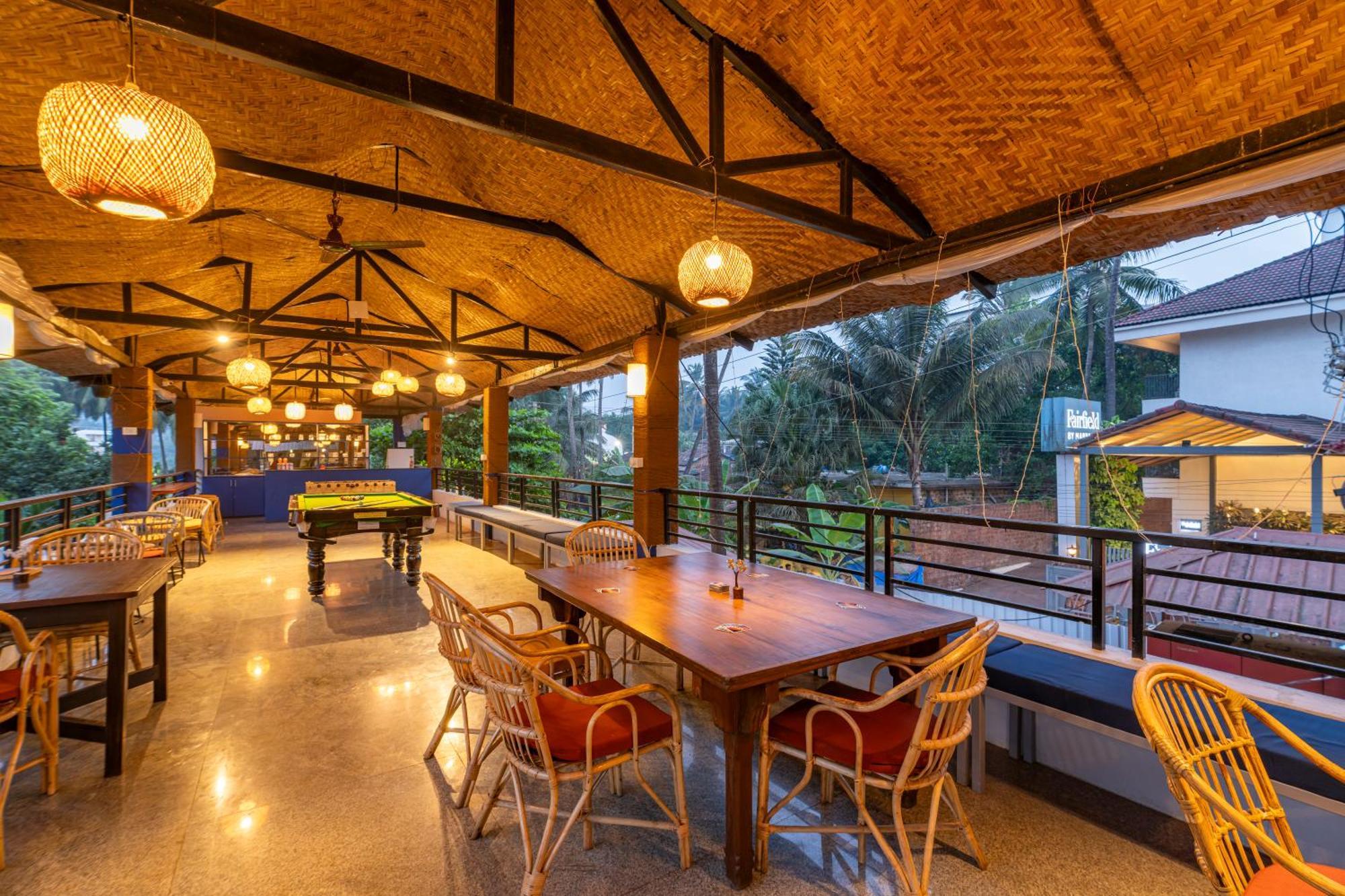 Madpackers Goa Anjuna - Bar Εξωτερικό φωτογραφία